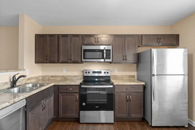 $950 | 1110 Ashridge Drive, Unit C1, Clarksville, TN 37042