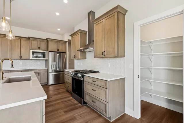 $729,900 | 754 Brockway Drive, Unit LT25, Mukwonago, WI 53149