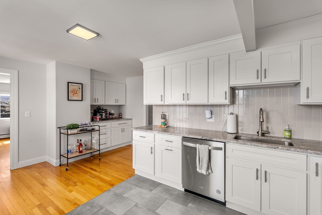 190 Walnut Street Watertown, MA 02472 - Photo 5 of 25