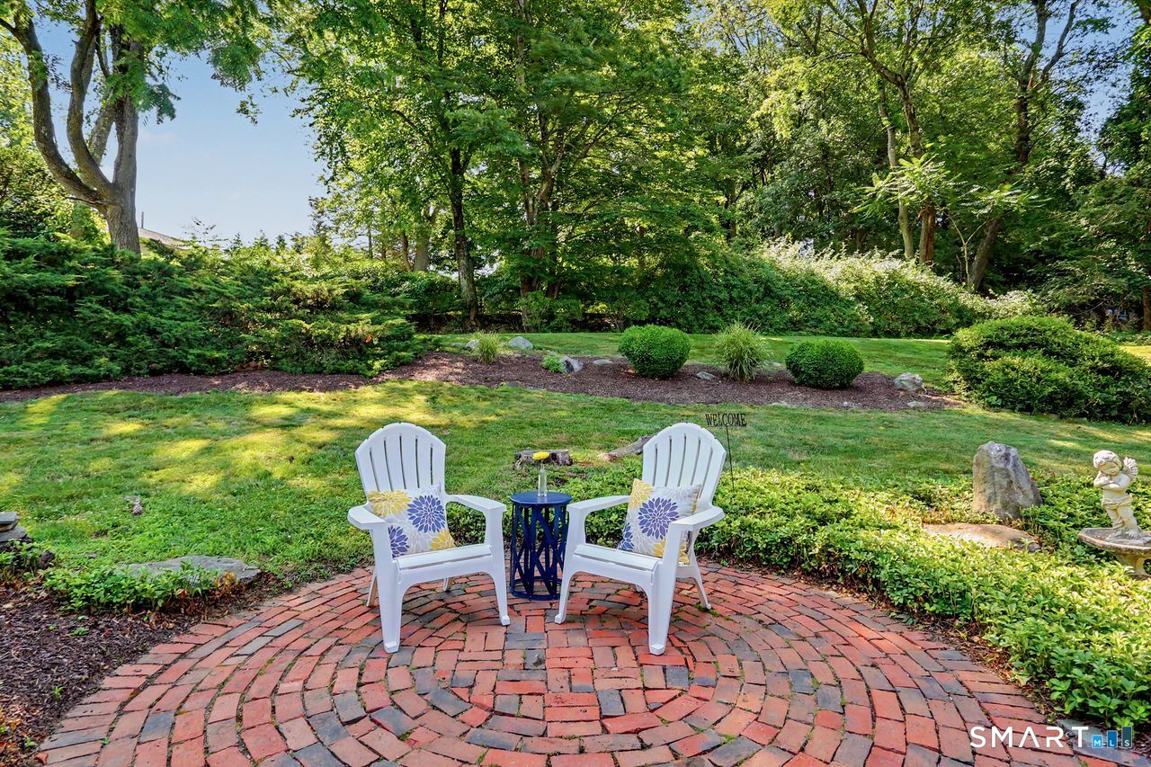 45 Pheasant Lane Fairfield, CT 06824 - Photo 34 of 40 Gallery Image 34