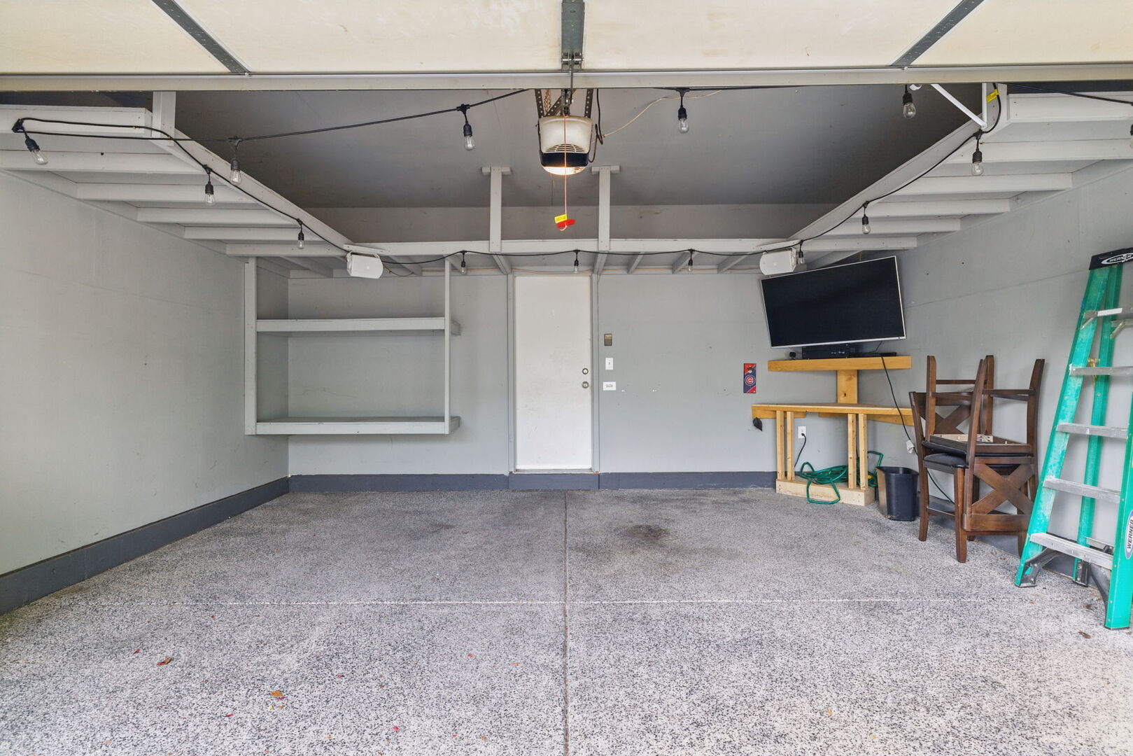 15340 Kenmare Circle Manhattan, IL 60442 - Photo 16 of 19 a view of a garage