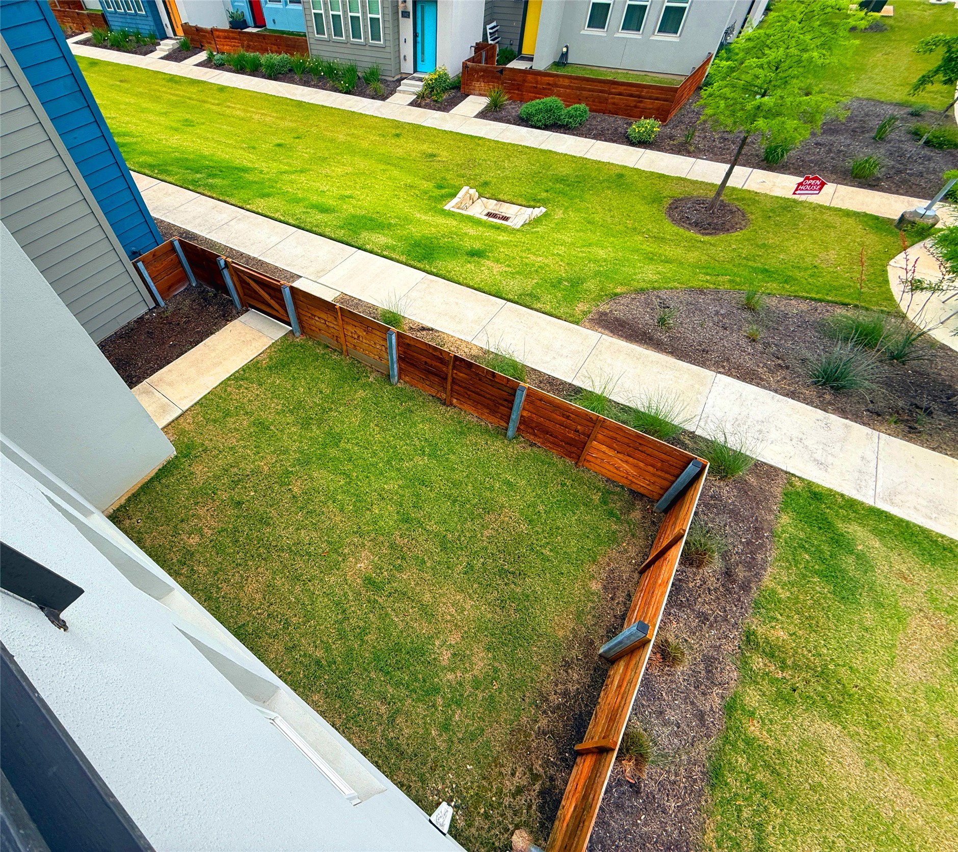 9015 Cattle Baron Path, Unit 605 Austin, TX 78747 - Photo 13 of 20 View of yard with fence