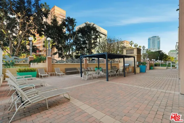 $469,000 | 388 East Ocean Boulevard, Unit 1406, Long Beach, CA 90802