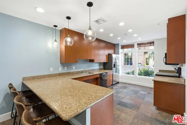 $469,000 | 388 East Ocean Boulevard, Unit 1406, Long Beach, CA 90802