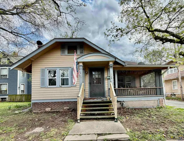 $55,000 | 1709 Southwest 15th Street, Topeka, KS 66604
