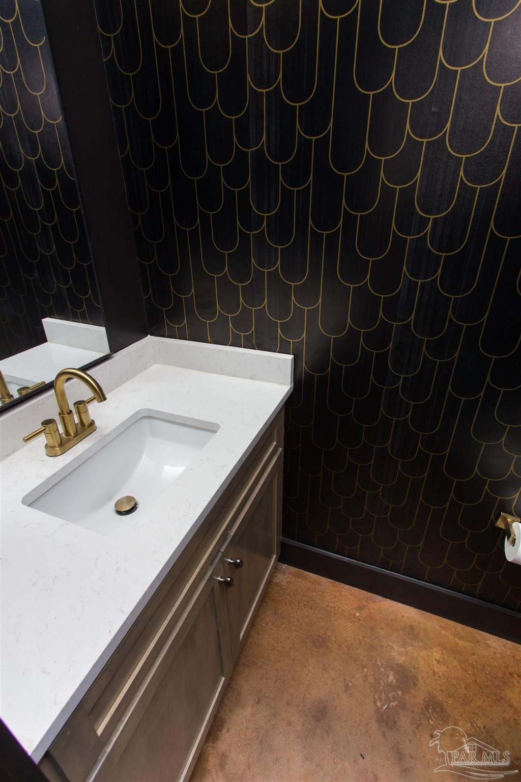 5420 Viking Road Pensacola, FL 32507 - Photo 19 of 40