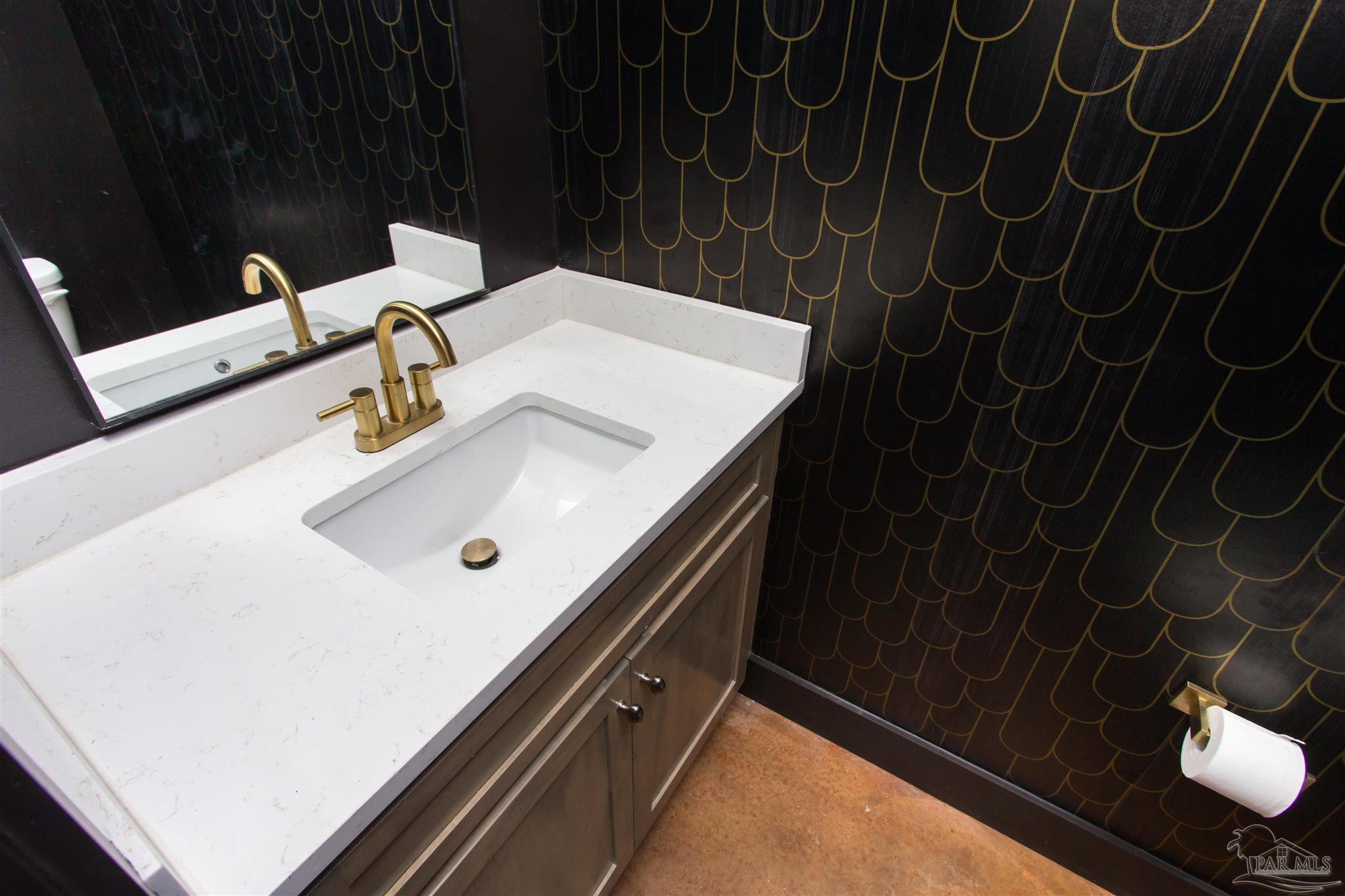 5420 Viking Road Pensacola, FL 32507 - Photo 20 of 40