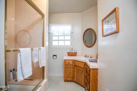 $9,750 | 4412 Commonwealth Avenue, La Canada Flintridge, CA 91011
