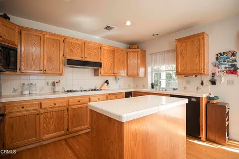 $9,750 | 4412 Commonwealth Avenue, La Canada Flintridge, CA 91011