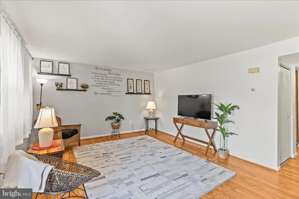$168,500 | 100 Dew Drop Court, Unit 100, York, PA 17403