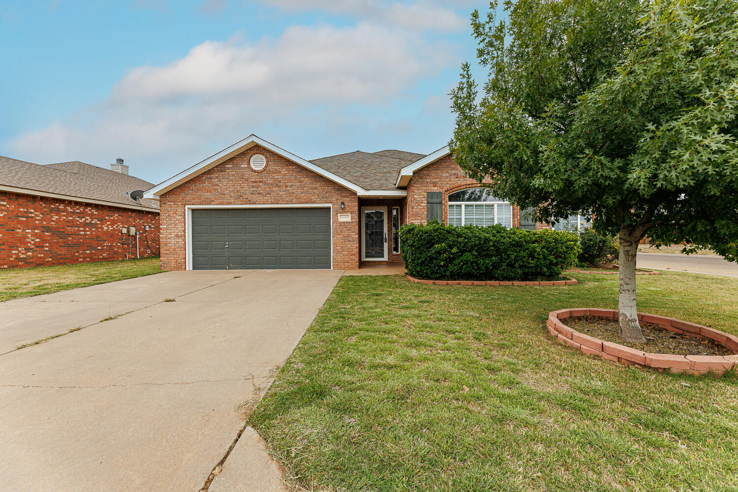 10602 Clinton Avenue Lubbock, TX 79424 - Photo 1 of 45 Nice Curb Appeal!