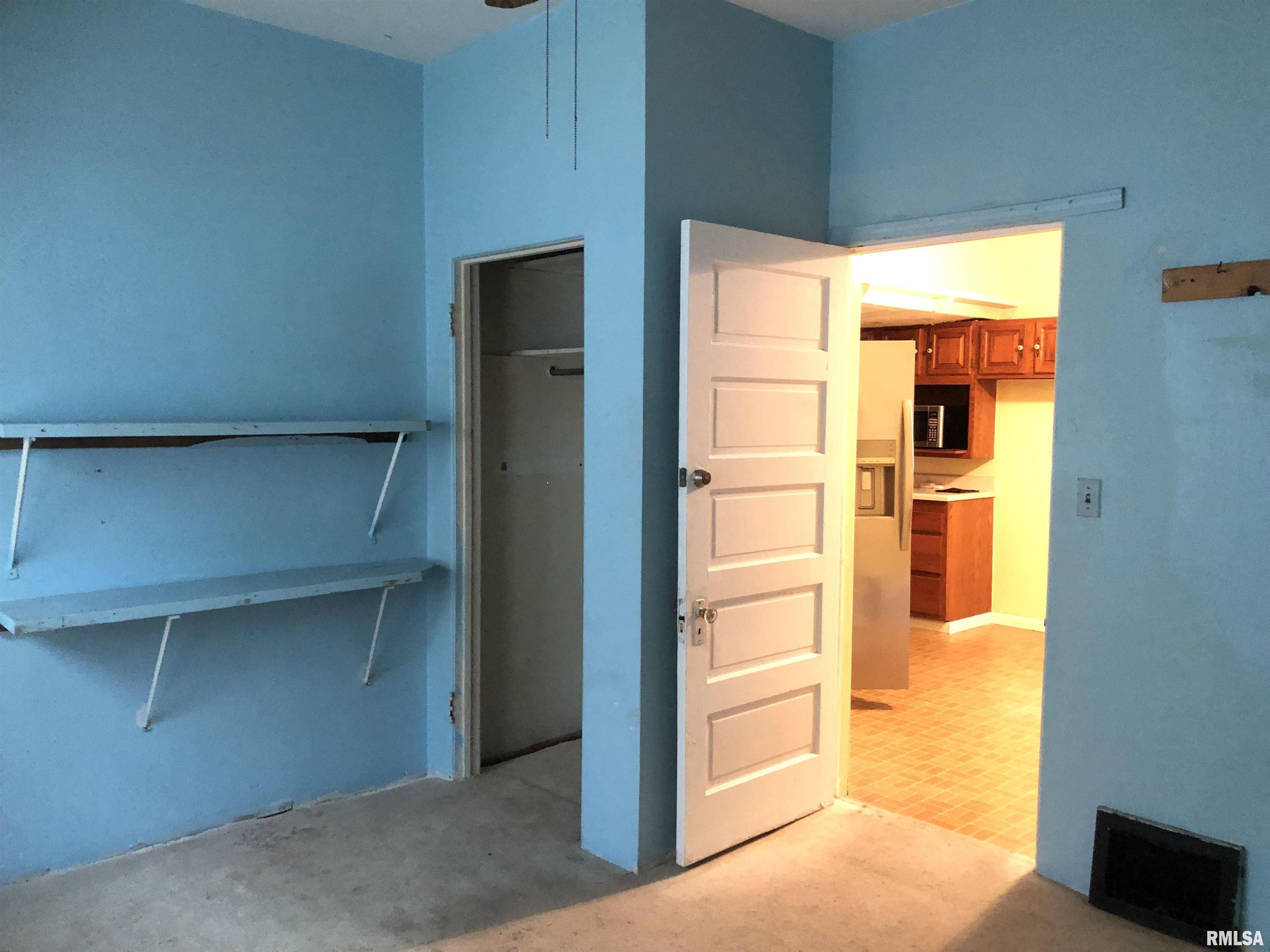 1805 East Keys Avenue Springfield, IL 62702 - Photo 12 of 34