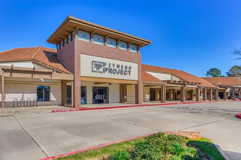 $1,645,000 | 23 Ripple Rush Court, The Woodlands, TX 77381