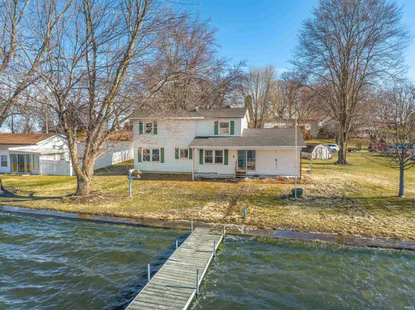 $289,900 | 7480 East 625 South, Wolcottville, IN 46795