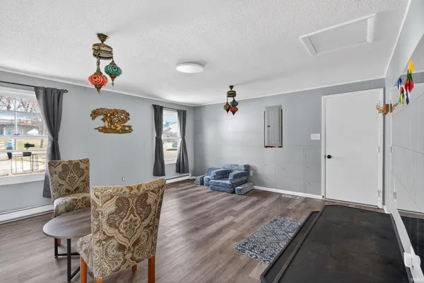 $301,900 | 7480 East 625 South, Wolcottville, IN 46795