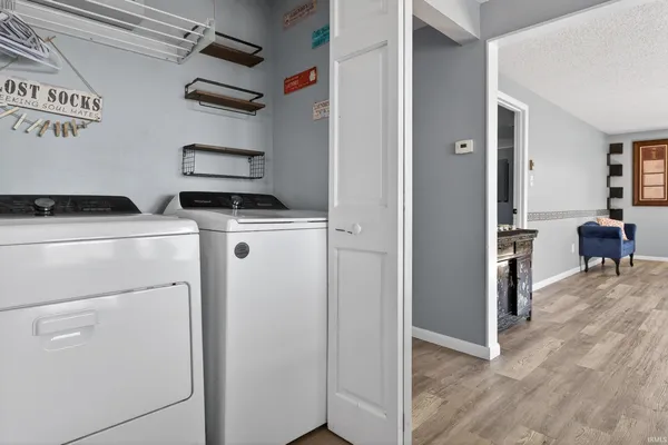 $289,900 | 7480 East 625 South, Wolcottville, IN 46795