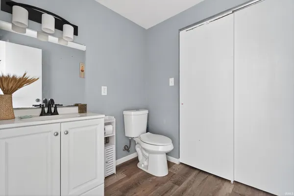 $289,900 | 7480 East 625 South, Wolcottville, IN 46795