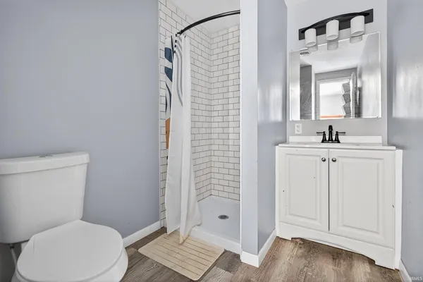 $289,900 | 7480 East 625 South, Wolcottville, IN 46795