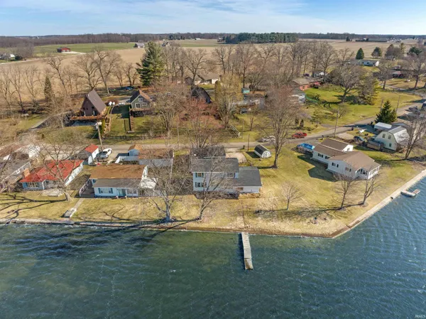 $289,900 | 7480 East 625 South, Wolcottville, IN 46795