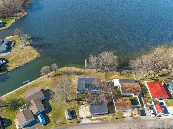 $289,900 | 7480 East 625 South, Wolcottville, IN 46795