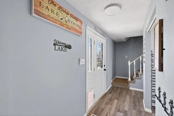 $301,900 | 7480 East 625 South, Wolcottville, IN 46795