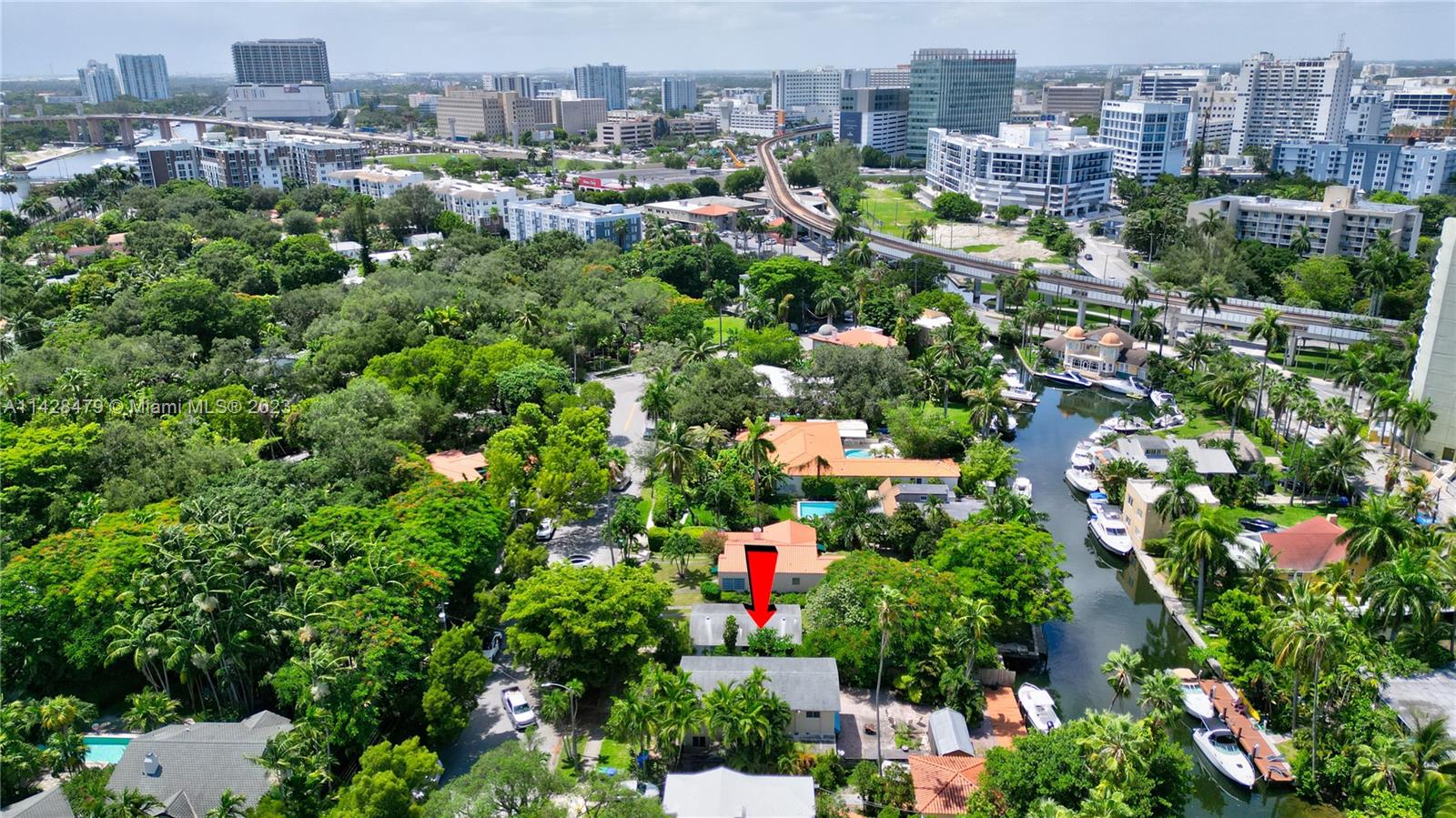 925 Northwest 7th Street Road Miami, FL 33136 - Photo 3 of 19 Gallery Image 3