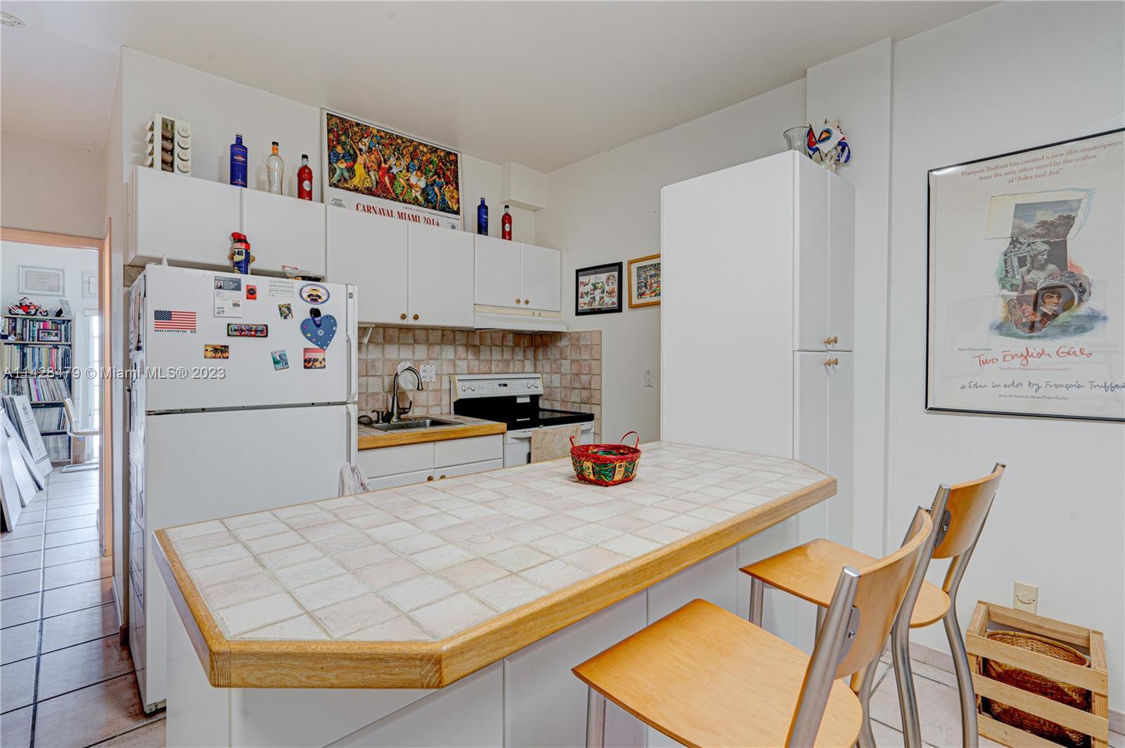 925 Northwest 7th Street Road Miami, FL 33136 - Photo 8 of 19 Gallery Image 8