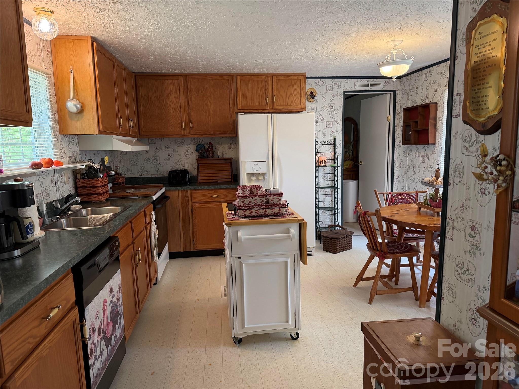 556 Gilbert Road Columbus, NC 28722 - Photo 10 of 15