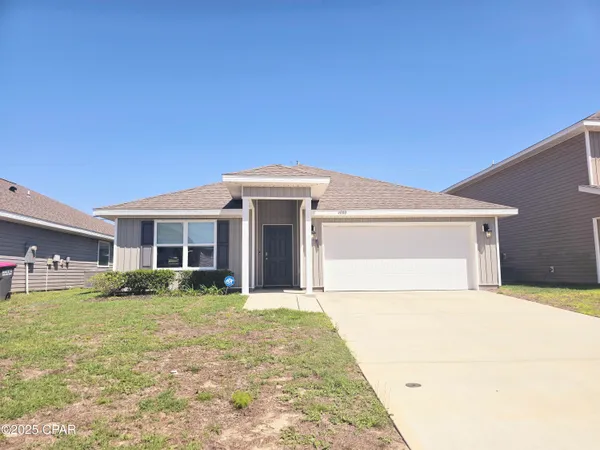 $2,500 | 4000 Silver Spur Road, Panama City, FL 32404