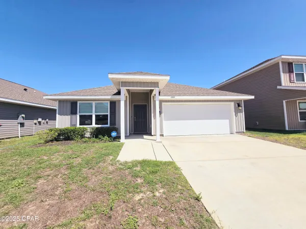 $2,500 | 4000 Silver Spur Road, Panama City, FL 32404