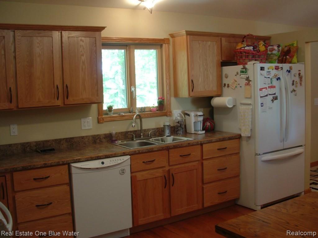 12952 Burt Road Emmett, MI 48022 - Photo 13 of 32 DSCF0666.jpg