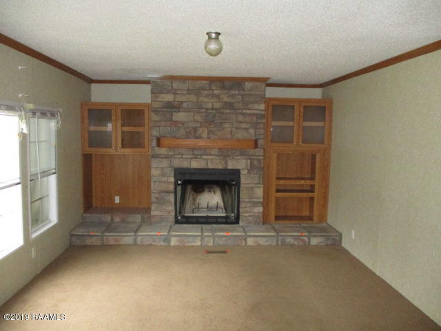 409 Rynella Road New Iberia, LA 70560 - Photo 3 of 10 IMG_6727