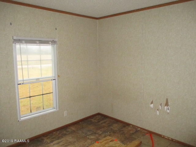 409 Rynella Road New Iberia, LA 70560 - Photo 4 of 10 IMG_6729
