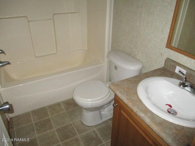 409 Rynella Road New Iberia, LA 70560 - Photo 5 of 10 IMG_6730
