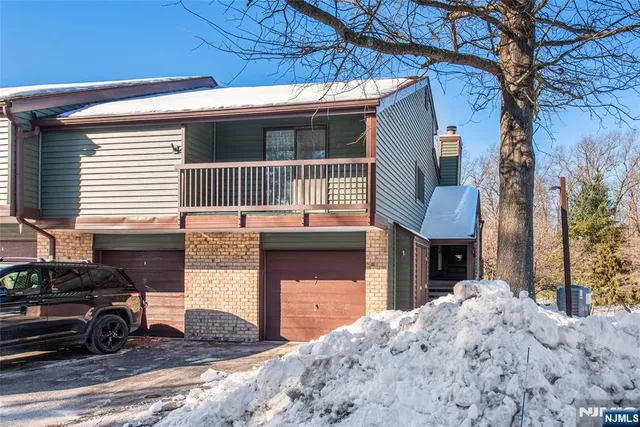 $389,900 | 7 Summit Court, Annandale, NJ 08801