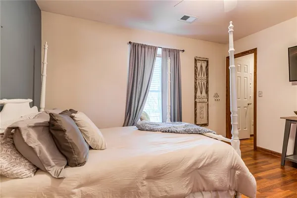 $675,000 | 1205 East 203rd Street, Belton, MO 64012