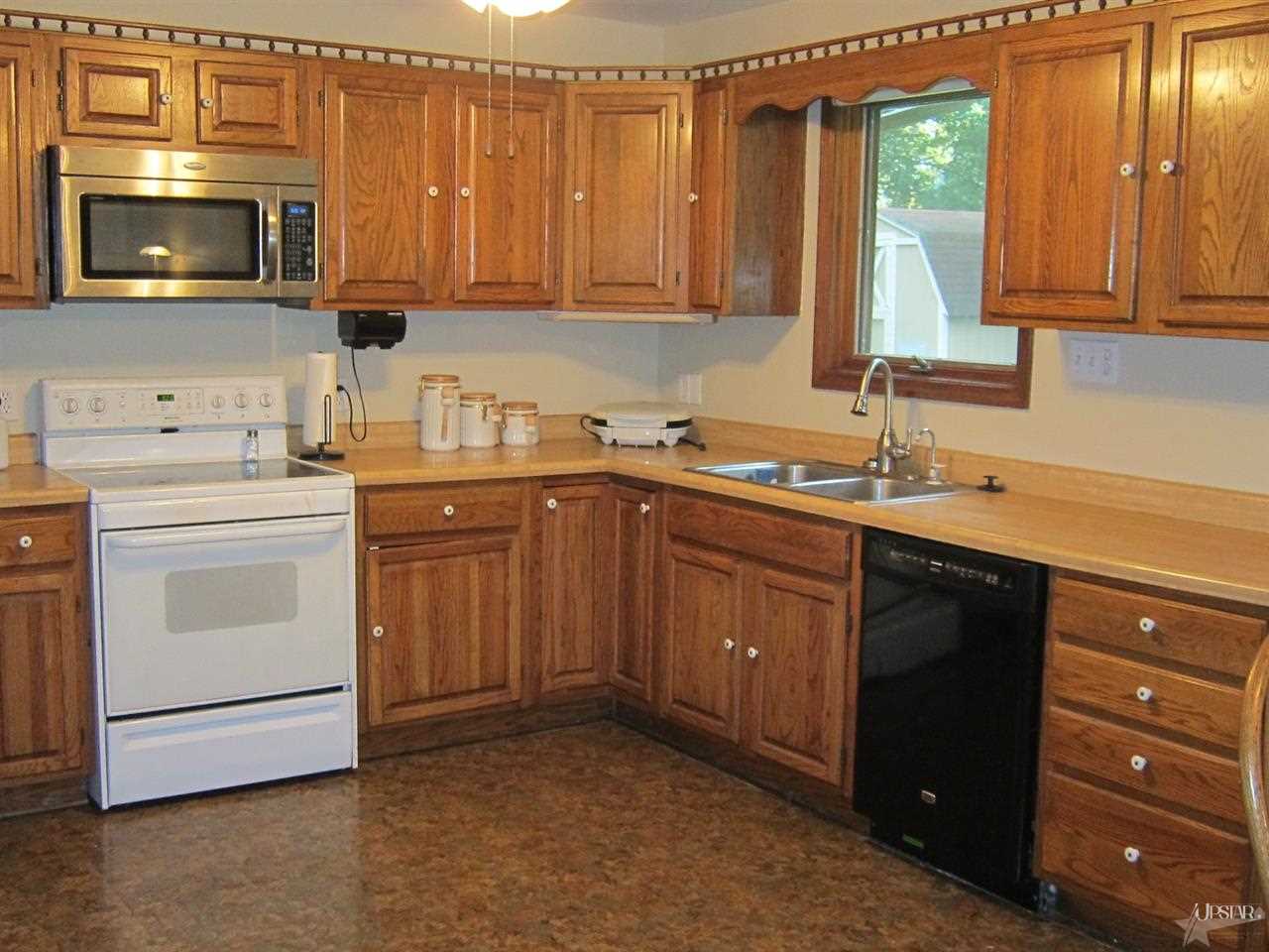 4849 West River Road Huntington, IN 46750 - Photo 2 of 23 Gallery Image 2