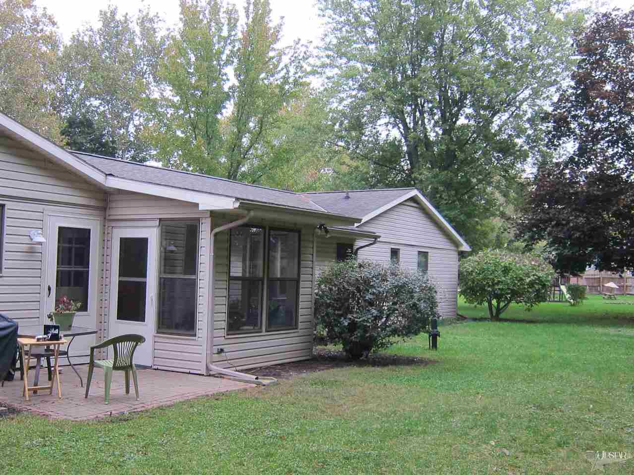 4849 West River Road Huntington, IN 46750 - Photo 19 of 23 Gallery Image 19