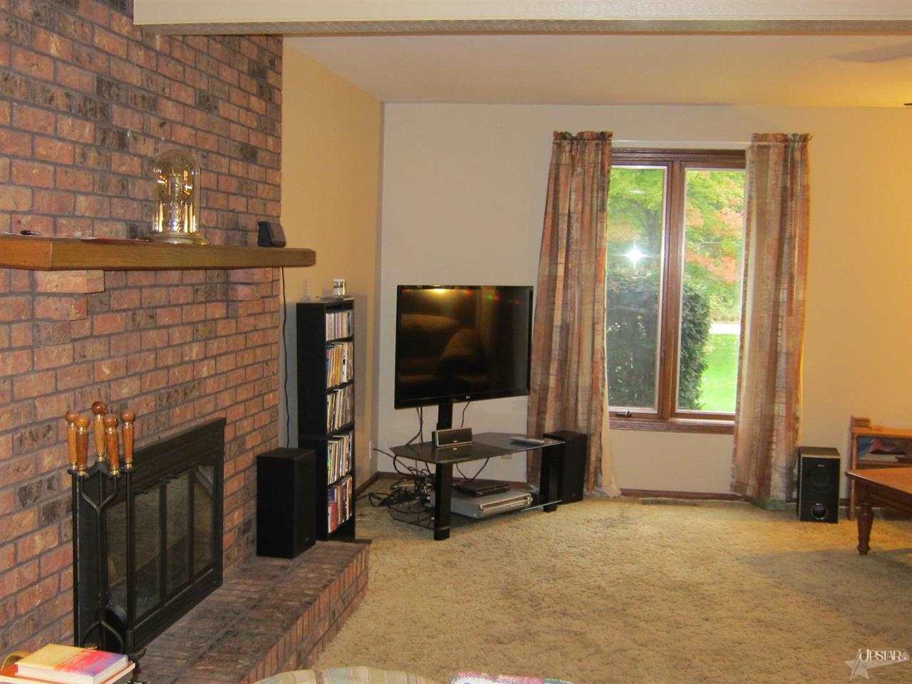 4849 West River Road Huntington, IN 46750 - Photo 6 of 23 Gallery Image 6