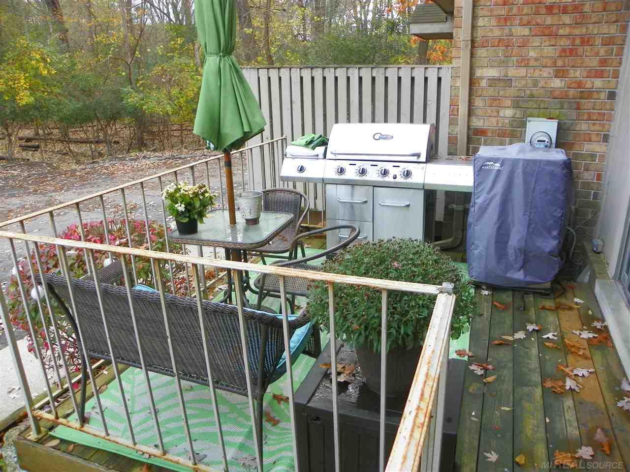 1432 Oakbrook Rochester Hills, Unit BLDG 12 Rochester, MI 48307 - Photo 15 of 19