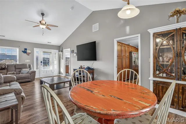 $345,000 | 9618 East Vista Drive, Hillsboro, MO 63050