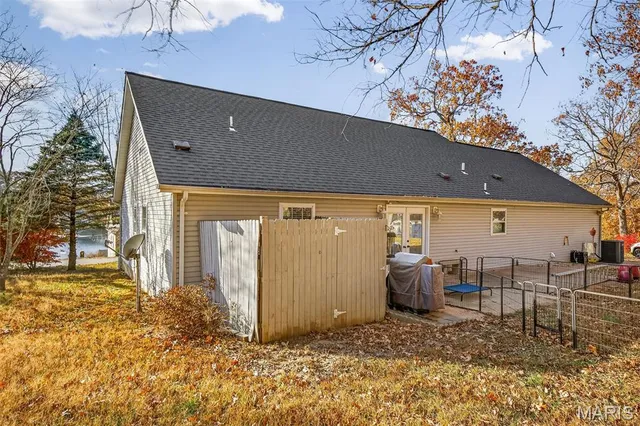 $345,000 | 9618 East Vista Drive, Hillsboro, MO 63050