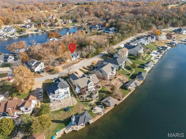 $345,000 | 9618 East Vista Drive, Hillsboro, MO 63050