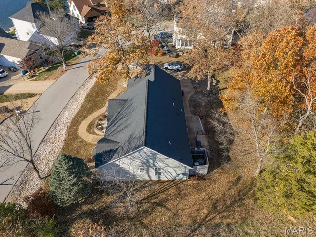 $345,000 | 9618 East Vista Drive, Hillsboro, MO 63050