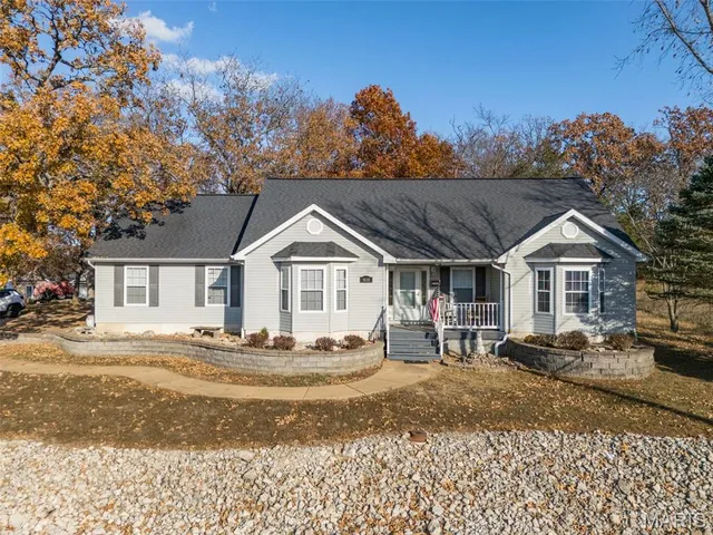 $345,000 | 9618 East Vista Drive, Hillsboro, MO 63050