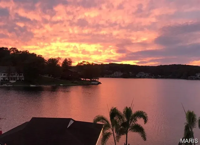 $345,000 | 9618 East Vista Drive, Hillsboro, MO 63050