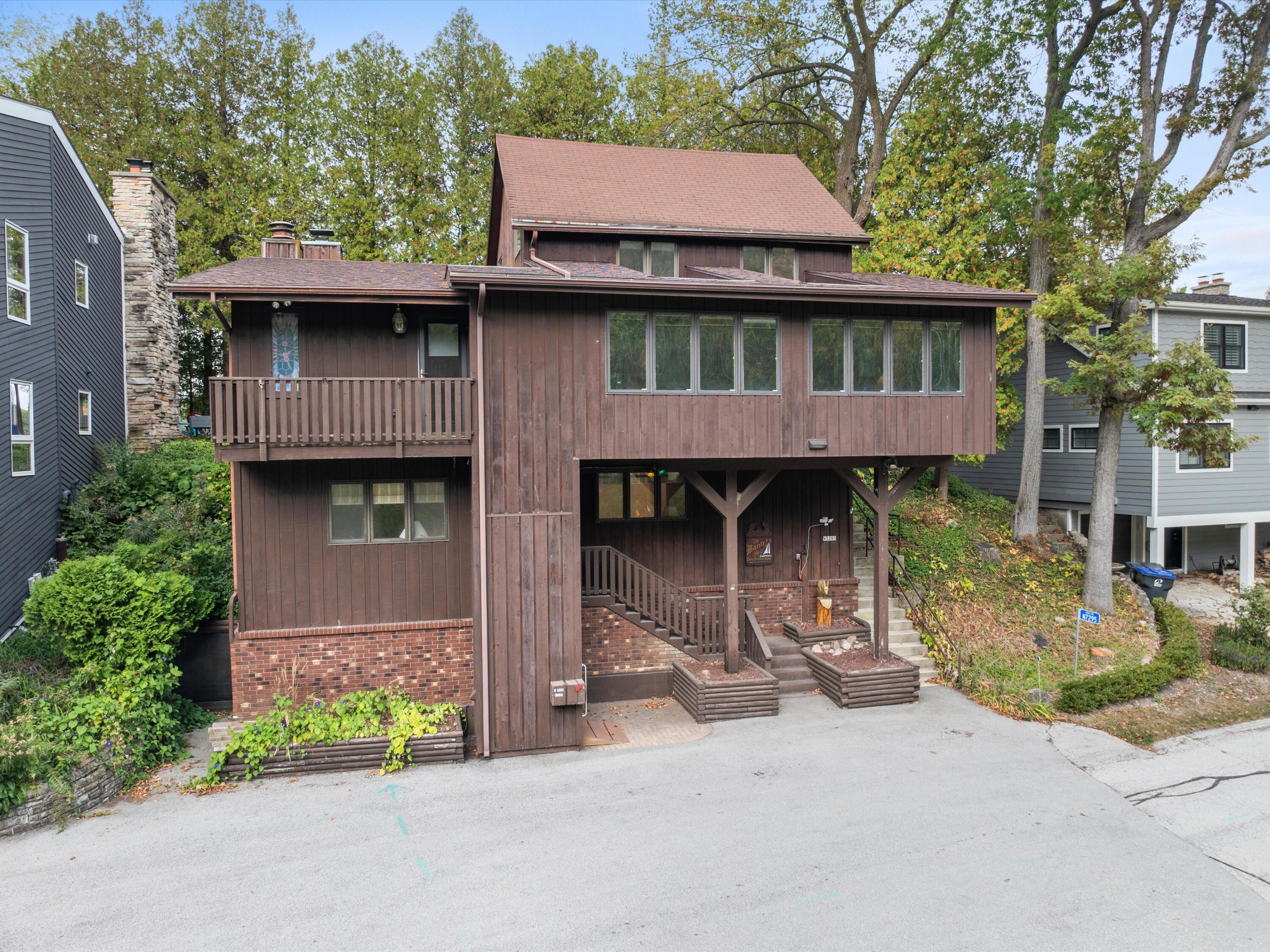 N7295 Ridge Road Plymouth, WI 53073 - Photo 7 of 58 04-004_DJI_20251012120633_0873_D