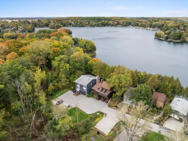 $2,000,000 | N7295 Ridge Road, Plymouth, WI 53073