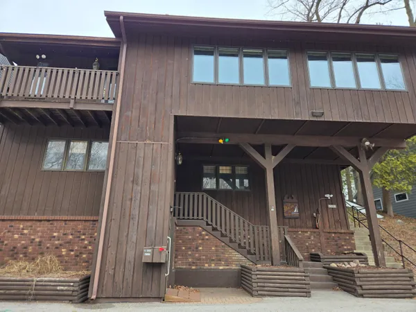 $2,000,000 | N7295 Ridge Road, Plymouth, WI 53073