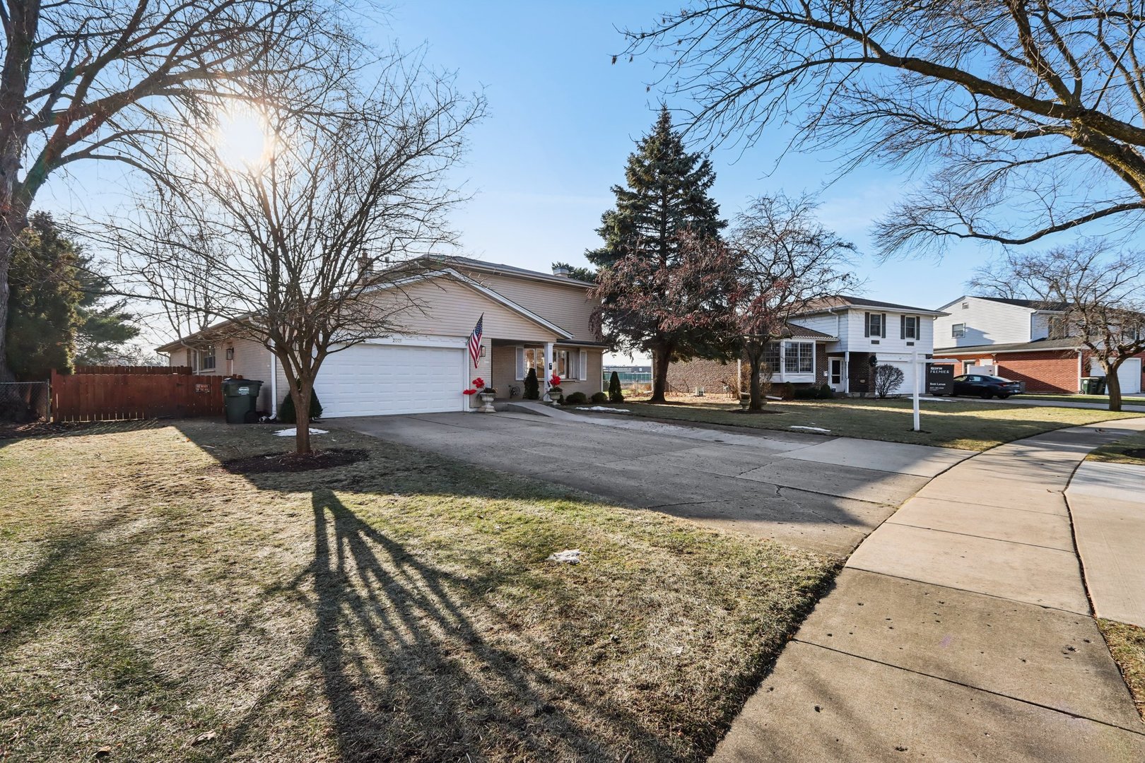 2019 East Avon Lane Arlington Heights, IL 60004 - Photo 2 of 58 a view of a yard with a snow on the road